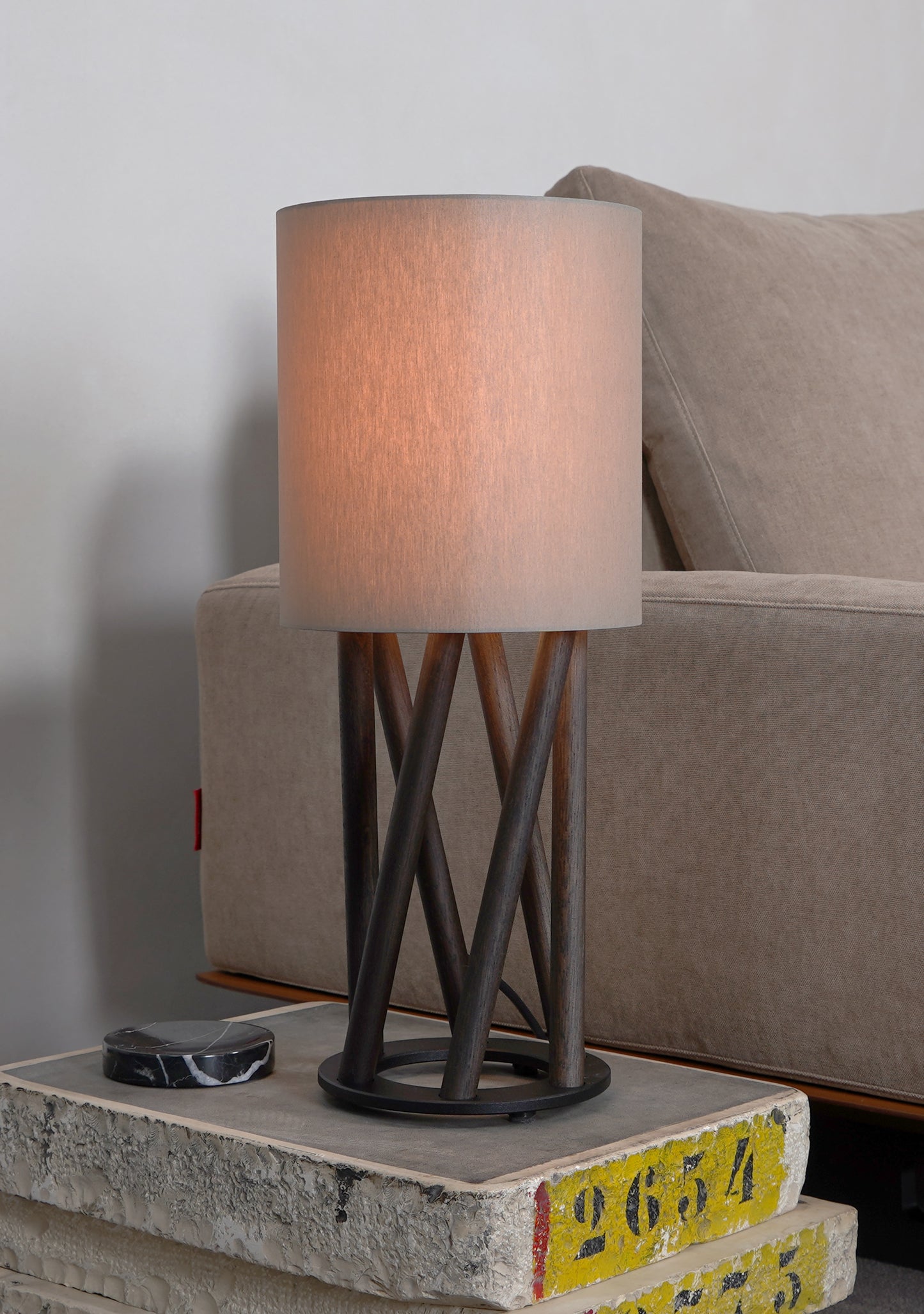 LINN LITTLE OBLIQUE